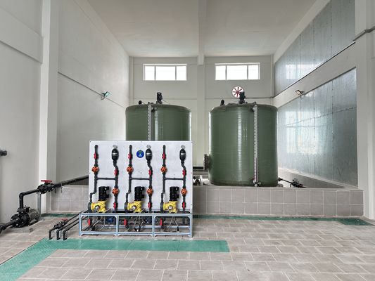 Máquina de dosagem química integrada de tratamento de água simplificada com PAC KMnO4 Polímero