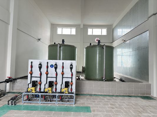 Máquina de dosagem química integrada de tratamento de água simplificada com PAC KMnO4 Polímero